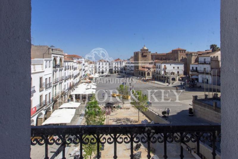 LOCAL COMERCIAL EN VENTA EN CALLE PINTORES, CÁCERES, CASCO ANTIGUO, CÁCERES